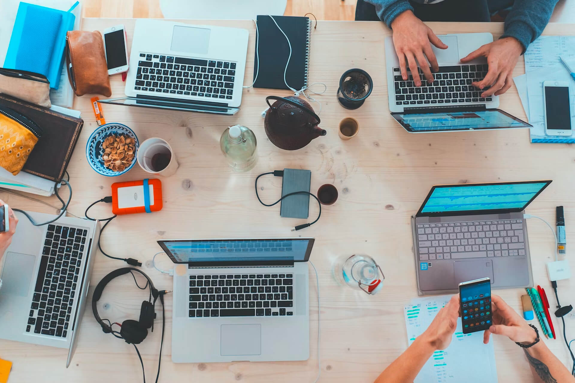 Technological corporate gadgets